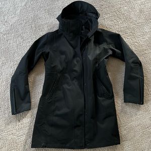 Patagonia Womens Size Small Insulated Jacket with Zip Shell